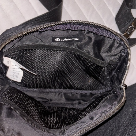 Lululemon Limited Edition Everywhere Belt Bag - Picture 6 of 9